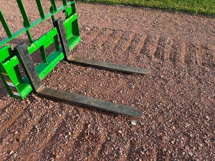 john-deere-200-image-6