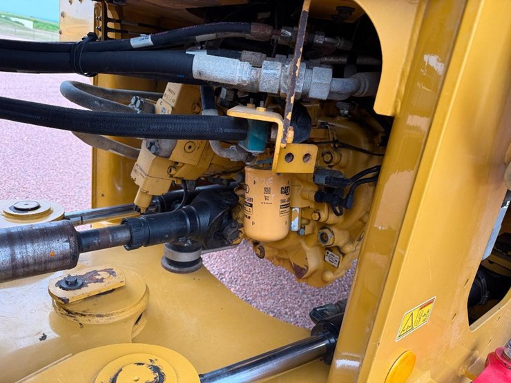 caterpillar-926m-image-31