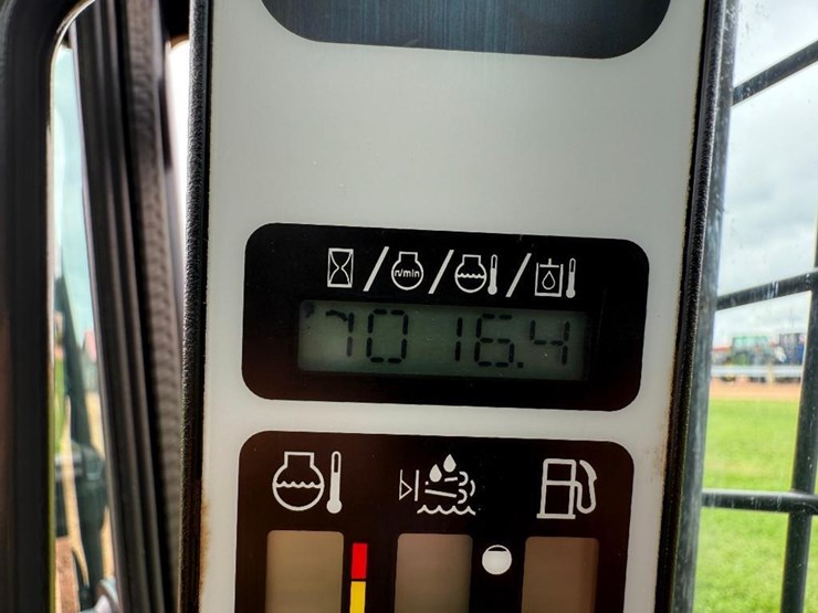 new-holland-c238-image-41