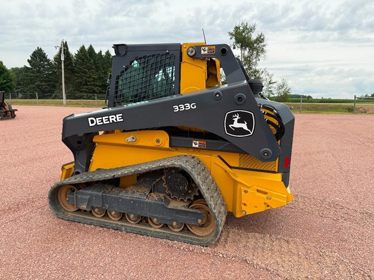 2022-deere-333g-image-6