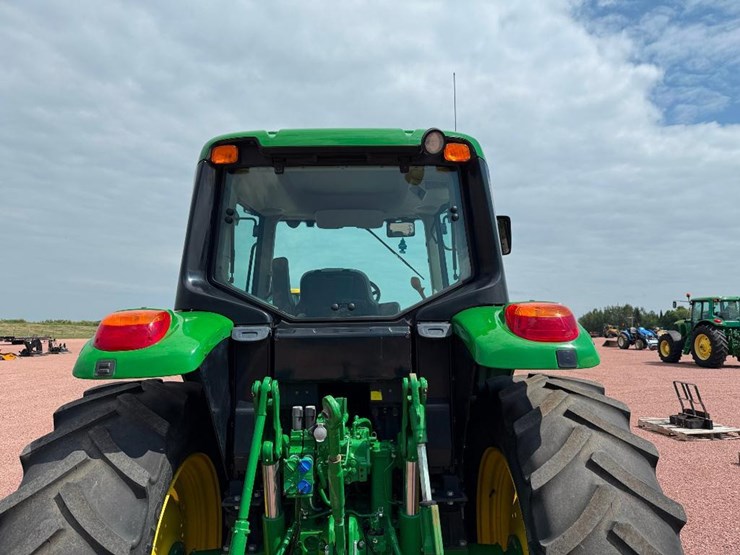 john-deere-6110m-image-19