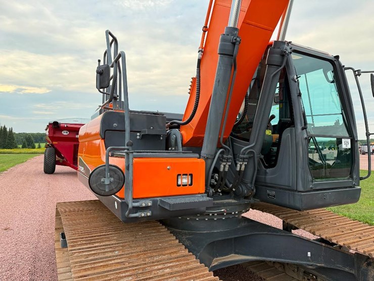 2016-doosan-dx225-lc-5-image-22