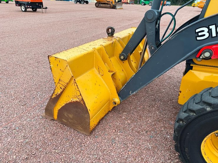 2019-deere-310sl-hl-image-23