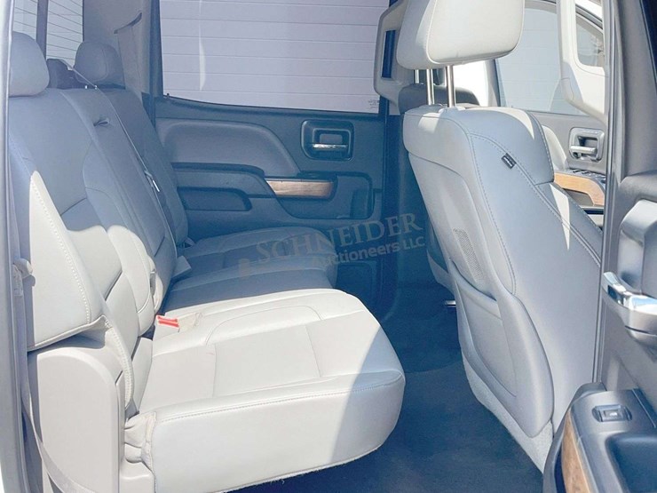 2015-chevrolet-2500hd-image-54