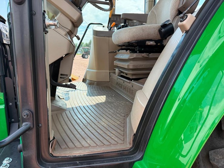 john-deere-6110m-image-43