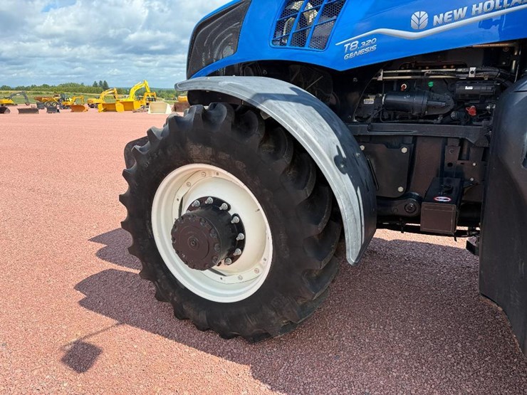 new-holland-t8.320-image-16