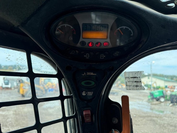 2016-bobcat-t650-image-23