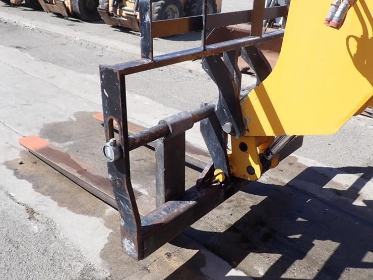 2018-jcb-509-42-image-8