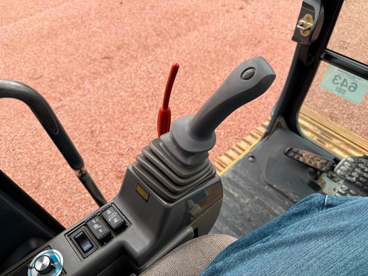 john-deere-2010-image-56