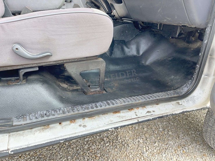 2000-dodge-ram-3500-image-34