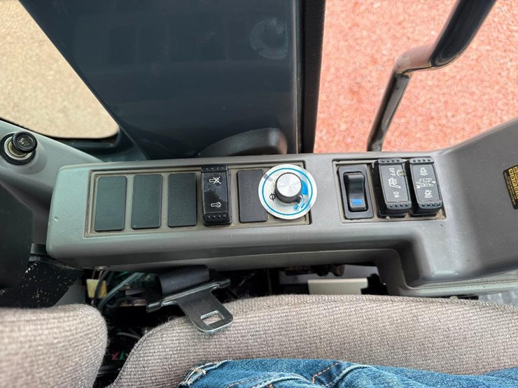 john-deere-2010-image-57