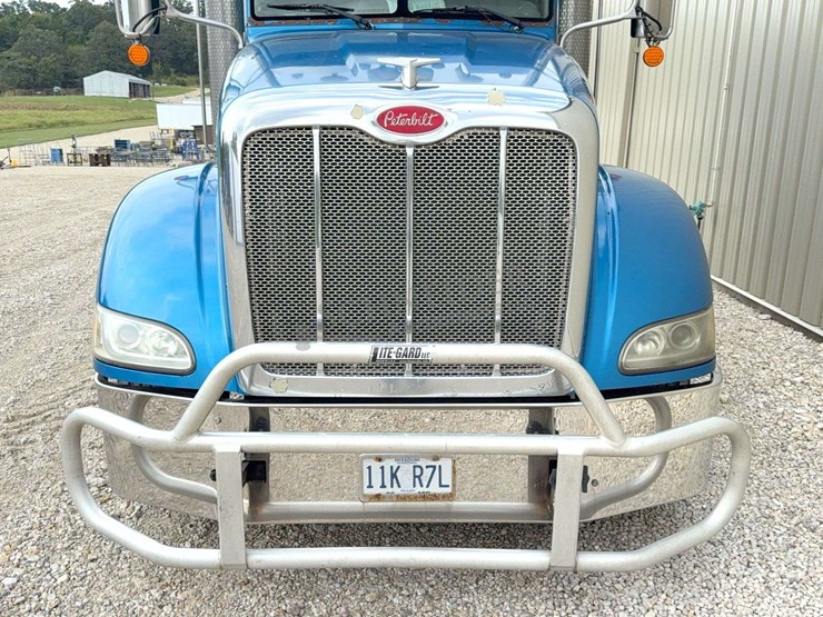 2007-peterbilt-386-image-9