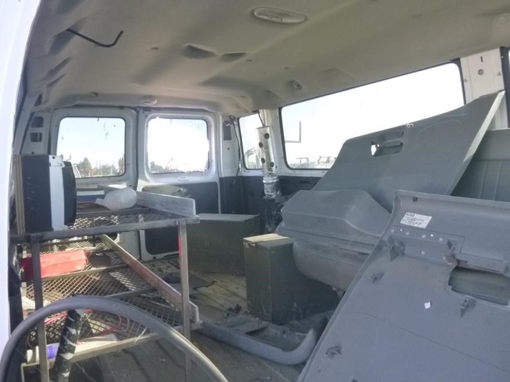 2008-ford-e350-image-21