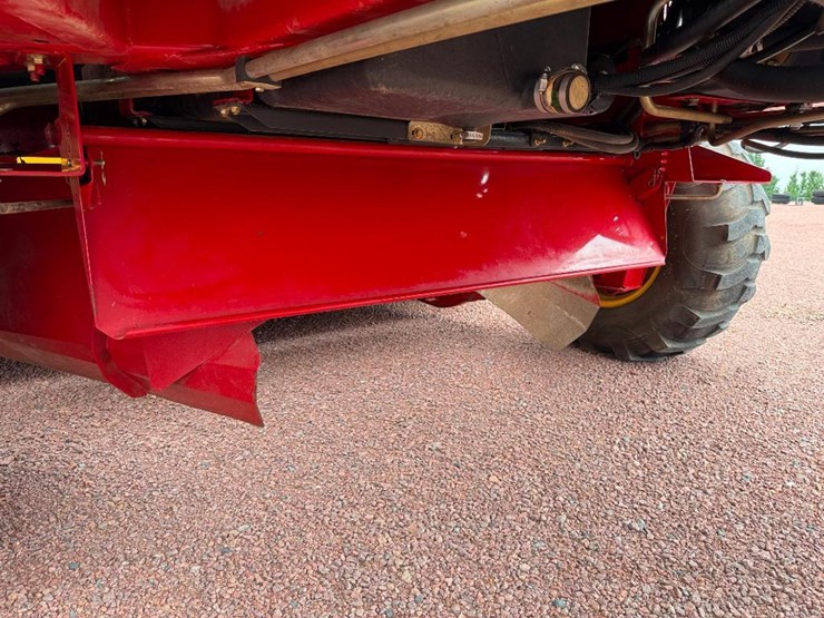 new-holland-hw305-image-47