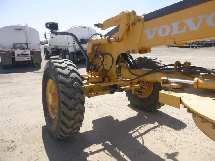 2008-volvo-g930-image-19