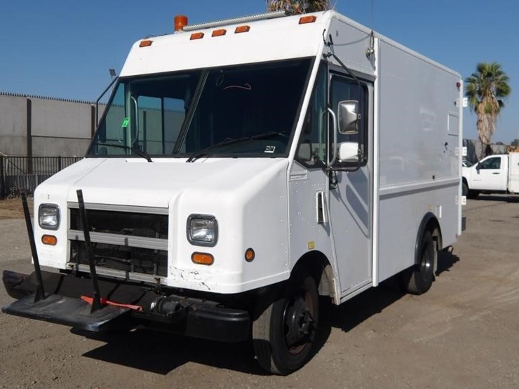 2003-workhorse-p42-image-1