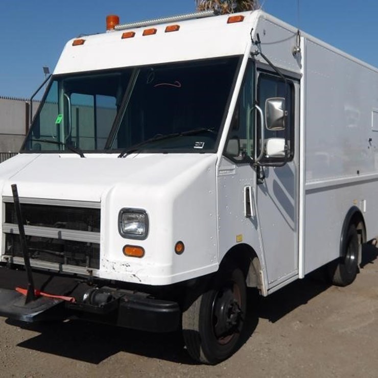 2003 WORKHORSE P42
