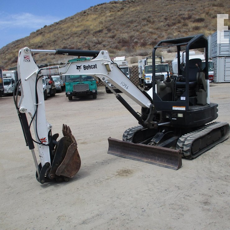 2016 BOBCAT E35