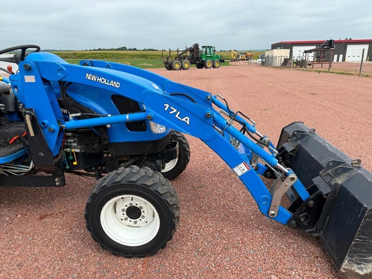 new-holland-tc35da-image-19