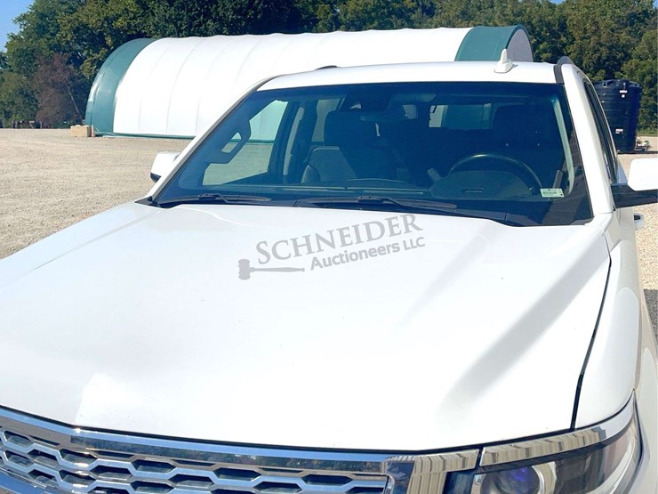 2016-chevrolet-tahoe-lt-image-11