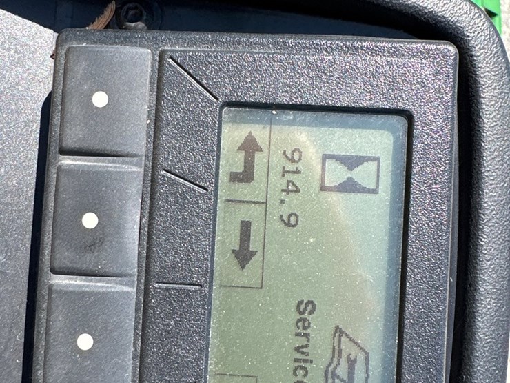 john-deere-8000a-image-10