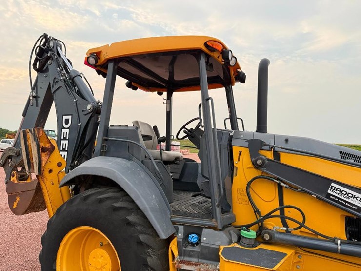 2019-deere-310sl-hl-image-11