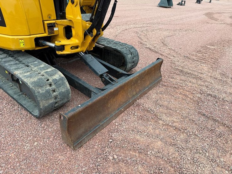 caterpillar-305e2-cr-image-23