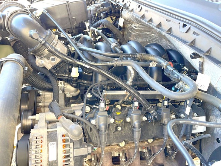 2021-ford-f350-image-34