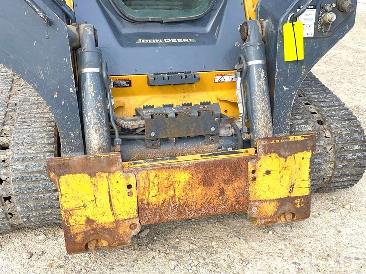 2020-deere-331g-image-9