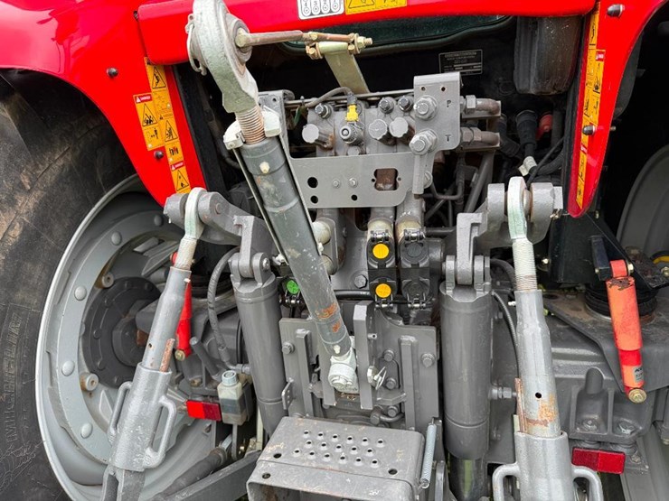 massey-ferguson-6480-image-50