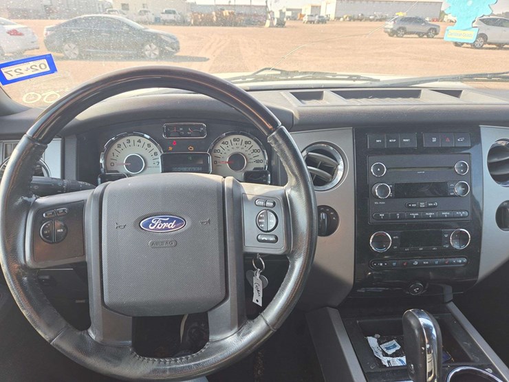 2012-ford-expedition-limited-image-17