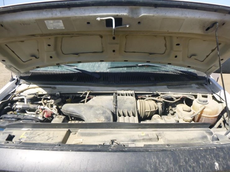 2012-ford-e350-image-25