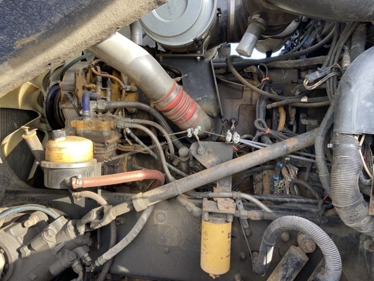 2005-peterbilt-357-image-40