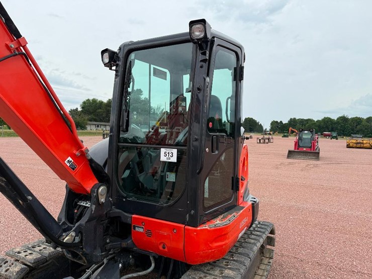 kubota-u55-4-image-13