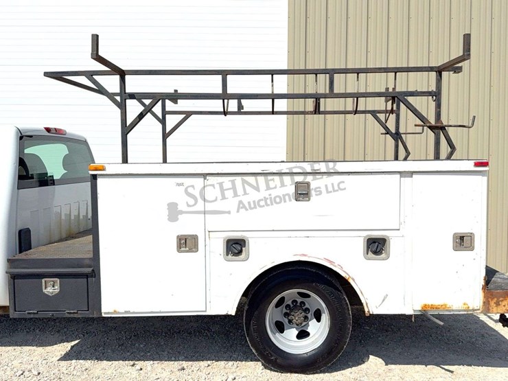 2009-chevrolet-3500-image-58