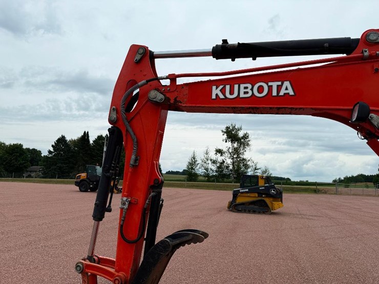 kubota-u55-4-image-42
