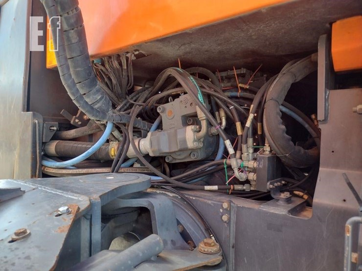 2020-doosan-da30-image-30
