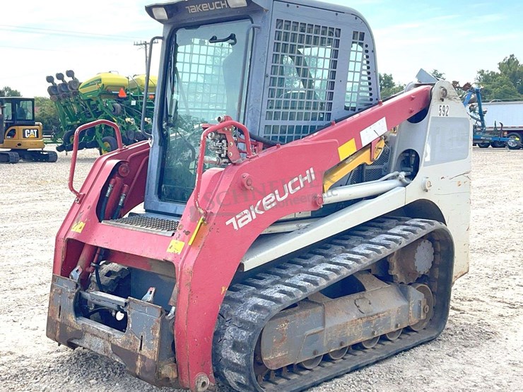 2012-takeuchi-tl10-image-2