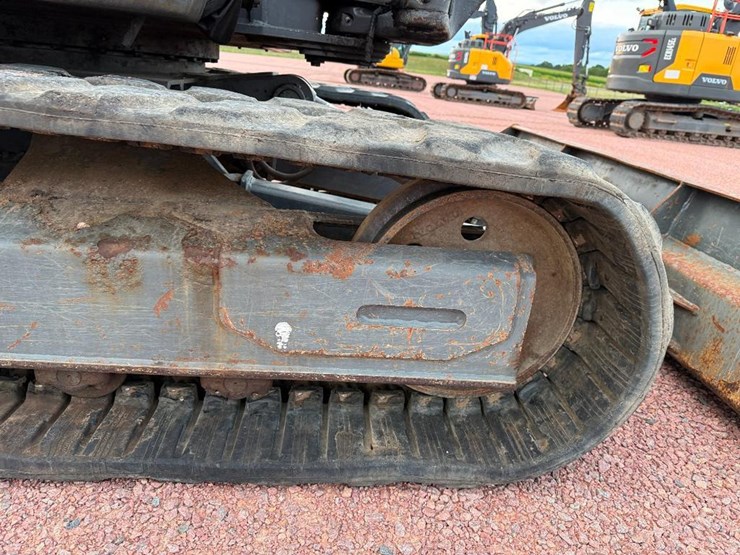 volvo-ecr88-image-15