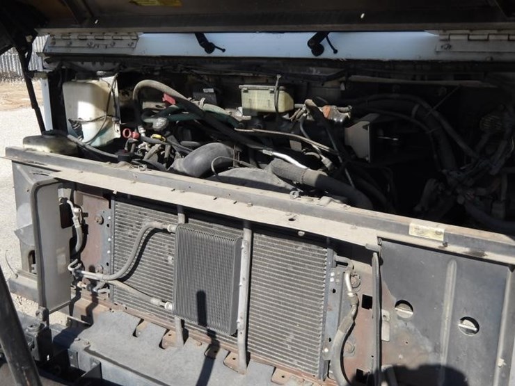 2003-workhorse-p42-image-8