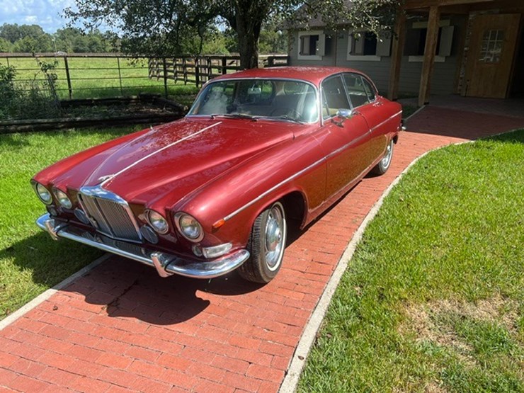 #1066-•-offered-at-no-reserve-|-1967-jaguar-420-g-image-1
