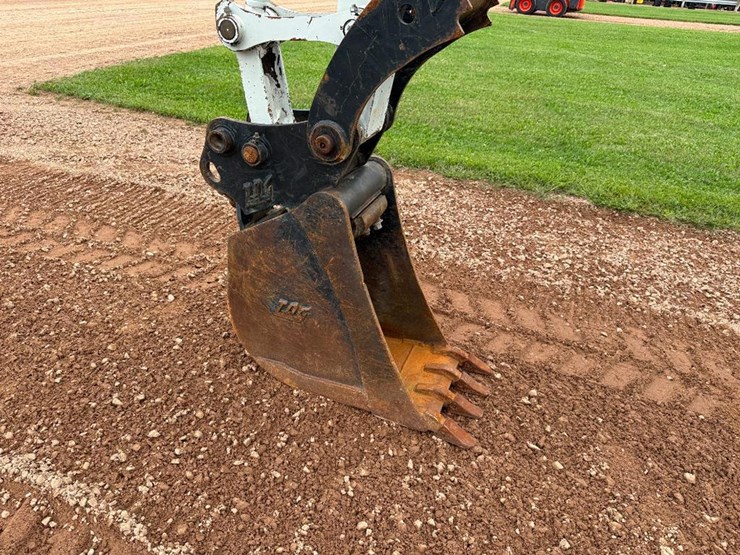 takeuchi-tb290-image-44