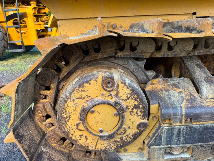 caterpillar-d5g-xl-image-13