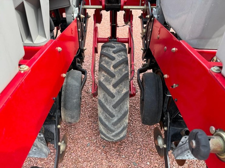 case-ih-1200-image-24