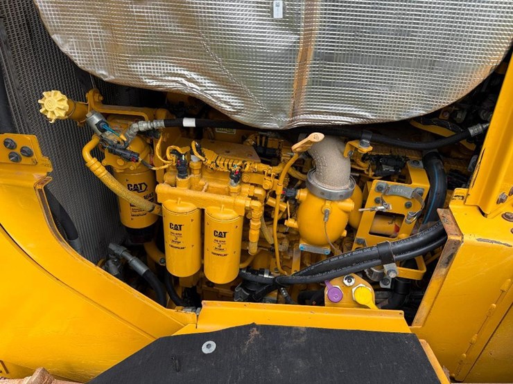 caterpillar-d6t-xl-image-58
