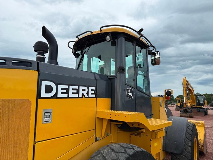 deere-624k-image-18