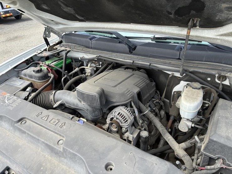 2011-chevrolet-2500-image-6
