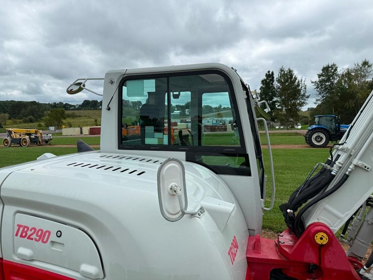 takeuchi-tb290-image-19