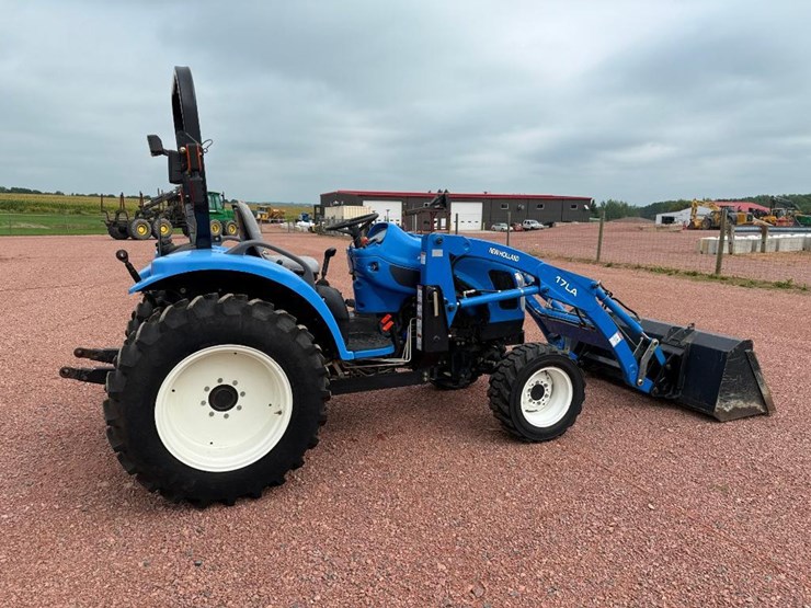 new-holland-tc35da-image-4
