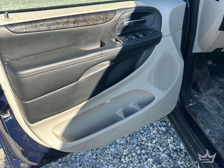 2013-ram-c/v-tradesman-image-11